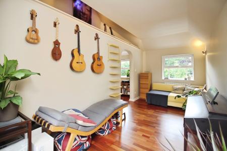 4 bedroom Detached house for sale in Devenports Hill, Bushby, LE7