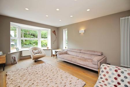 4 bedroom Detached house for sale in Devenports Hill, Bushby, LE7