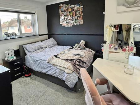 3 bedroom Terraced House for sale in Fastnet Road, Thurnby Lodge, Leicester, LE5