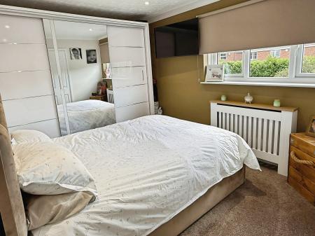 3 bedroom Terraced House for sale in Fastnet Road, Thurnby Lodge, Leicester, LE5