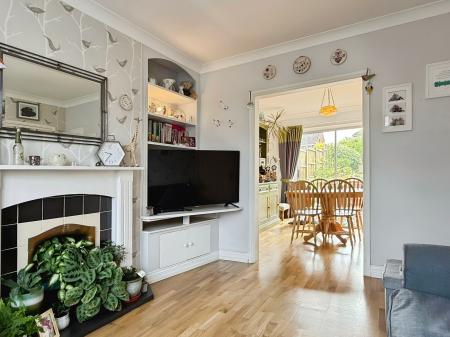 3 bedroom Semi-detached house for sale in Fiona Drive, Thurnby, LE7