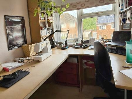 3 bedroom Semi-detached house for sale in Fiona Drive, Thurnby, LE7