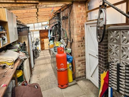 3 bedroom Semi-detached house for sale in Fiona Drive, Thurnby, LE7