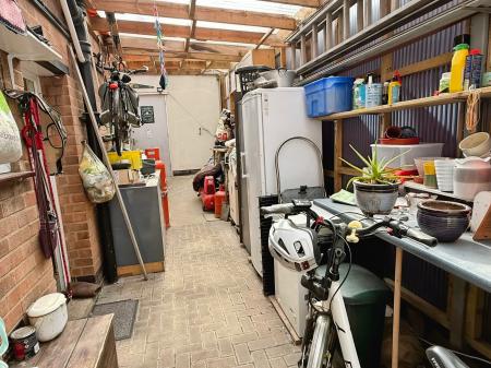 3 bedroom Semi-detached house for sale in Fiona Drive, Thurnby, LE7