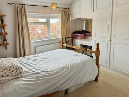 3 bedroom Semi-detached house for sale in Fiona Drive, Thurnby, LE7