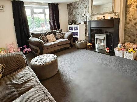 3 bedroom End of terrace house for sale in Flatholme Road, Netherhall, Leicester, LE5