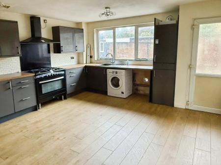 3 bedroom Terraced House for sale in Harborough Road, Oadby, LE2