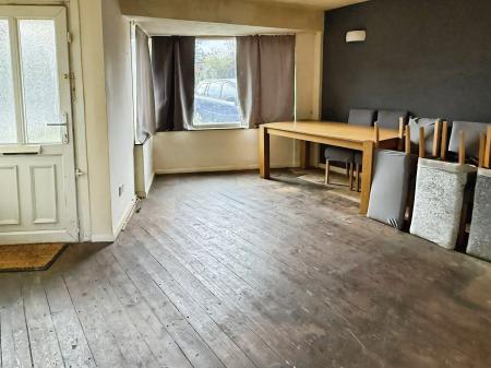 3 bedroom Terraced House for sale in Harborough Road, Oadby, LE2