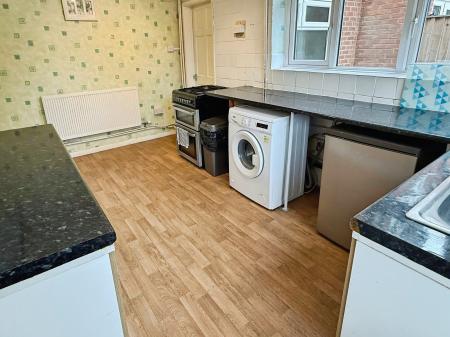 3 bedroom Semi-detached house for sale in Kent Drive, Oadby, LE2