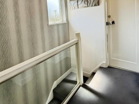 4 bedroom End of terrace house for sale in Lymington Road, Leicester, Leicester, LE5