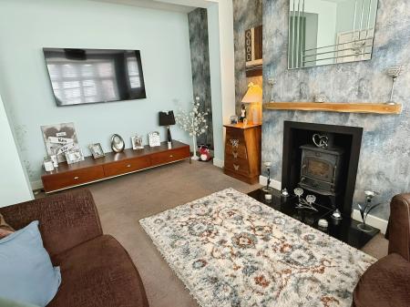 4 bedroom End of terrace house for sale in Lymington Road, Leicester, Leicester, LE5