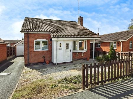 2 bedroom Detached bungalow for sale in Padgate Close, Scraptoft, Leicester, LE7