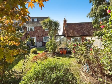 3 bedroom Semi-detached house for sale in Park Crescent, Oadby, Leicester, LE2