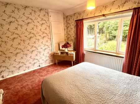 3 bedroom Semi-detached house for sale in Perkyn Road, Thurnby Lodge, Leicester, LE5