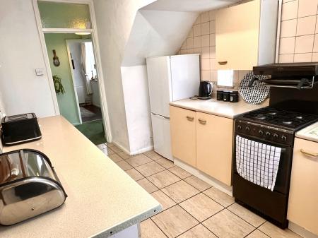 3 bedroom Semi-detached house for sale in Perkyn Road, Thurnby Lodge, Leicester, LE5