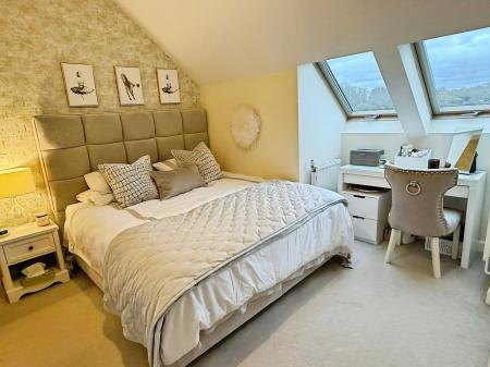 2 bedroom Semi-detached house for sale in Sangha Close, Glenfield, LE3