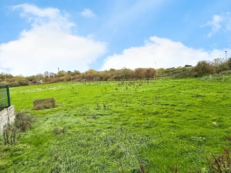 2 bedroom Semi-detached house for sale in Sangha Close, Glenfield, LE3