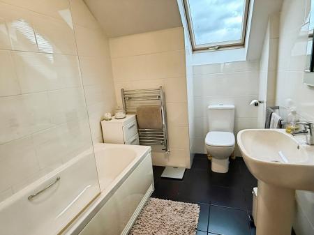 2 bedroom Semi-detached house for sale in Sangha Close, Glenfield, LE3