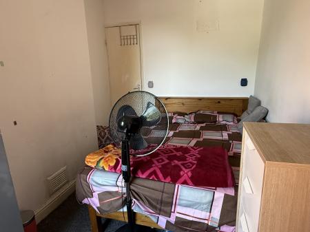 3 bedroom Terraced House for sale in Sherrard Road, Leicester, Leicester, LE5