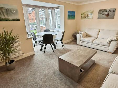 4 bedroom Detached house for sale in Smore Slade Hills, Oadby, LE2