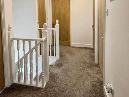 4 bedroom Detached house for sale in Smore Slade Hills, Oadby, LE2