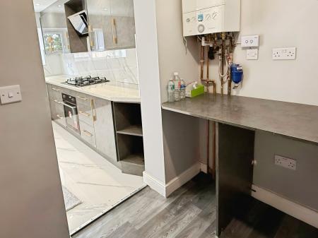 3 bedroom Semi-detached house for sale in Uplands Road, Oadby, LE2