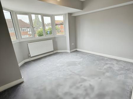 3 bedroom Semi-detached house for sale in Uplands Road, Oadby, LE2