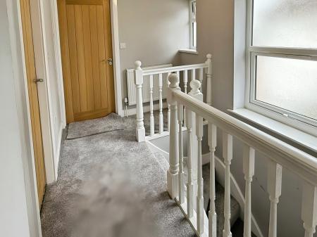 3 bedroom Semi-detached house for sale in Uplands Road, Oadby, LE2