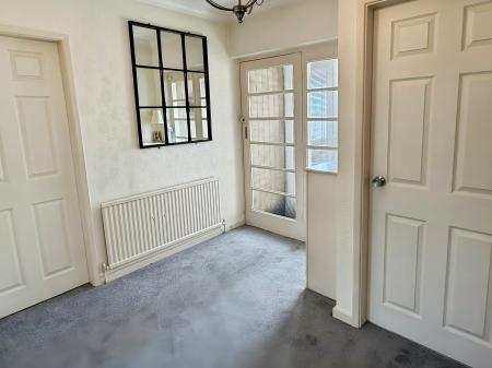 2 bedroom Detached bungalow for sale in Wayside Drive, Oadby, LE2