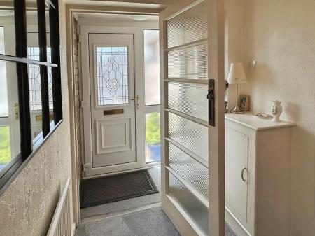 2 bedroom Detached bungalow for sale in Wayside Drive, Oadby, LE2