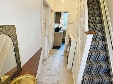 5 bedroom Semi-detached house for sale in Woodbank Road, Knighton, Leicester, LE2
