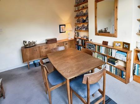 5 bedroom Semi-detached house for sale in Woodbank Road, Knighton, Leicester, LE2