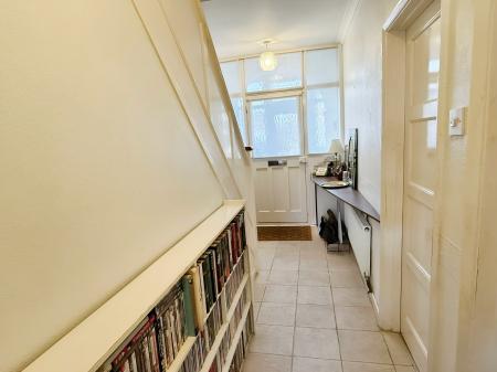 5 bedroom Semi-detached house for sale in Woodbank Road, Knighton, Leicester, LE2