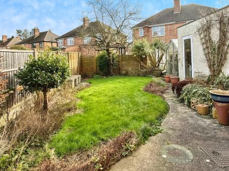 5 bedroom Semi-detached house for sale in Woodbank Road, Knighton, Leicester, LE2