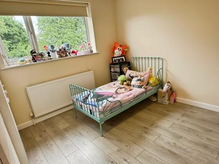 4 bedroom Detached house for sale in Ash Tree Road, Oadby, LE2