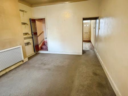 3 bedroom Terraced House for sale in Clarendon Park Road, Leicester, Leicester, LE2