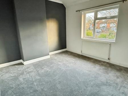 3 bedroom Semi-detached house for sale in Grosvenor Crescent, Oadby, LE2