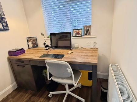 3 bedroom Semi-detached house for sale in Uplands Road, Oadby, LE2