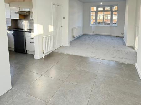 3 bedroom Semi-detached house for sale in Eastwood Road, Aylestone, LE2