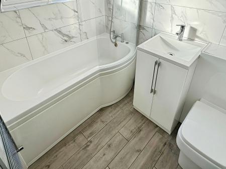 3 bedroom Semi-detached house for sale in Eastwood Road, Aylestone, LE2