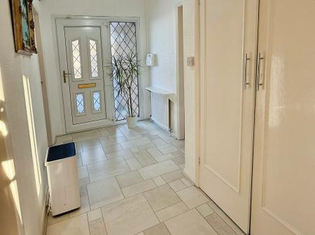 2 bedroom Detached bungalow for sale in Oakside Crescent, Evington, LE5