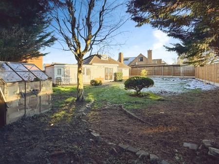 2 bedroom Detached bungalow for sale in Oakside Crescent, Evington, LE5