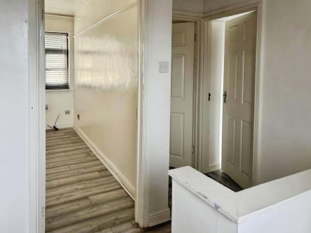 3 bedroom Semi-detached house for sale in Southfields Drive, Leicester, LE2