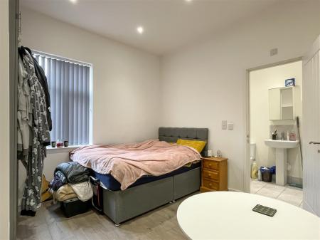 1 bedroom Flat to let in Aylestone Road, Leicester, LE2