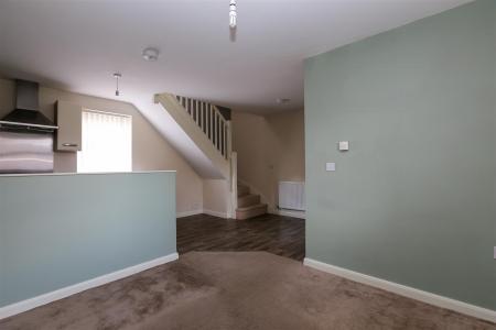 2 bedroom Terraced House to let in Marmion Close, Market Harborough, LE16