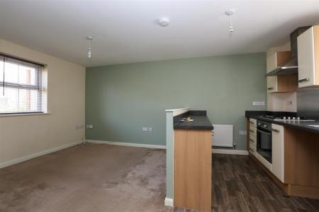 2 bedroom Terraced House to let in Marmion Close, Market Harborough, LE16