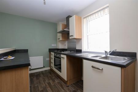 2 bedroom Terraced House to let in Marmion Close, Market Harborough, LE16