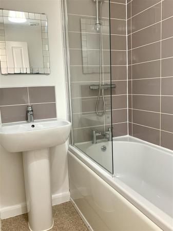 2 bedroom Terraced House to let in Marmion Close, Market Harborough, LE16