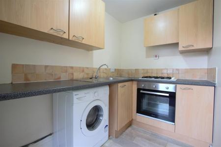 2 bedroom Flat to let in St James Road, Leicester, LE2