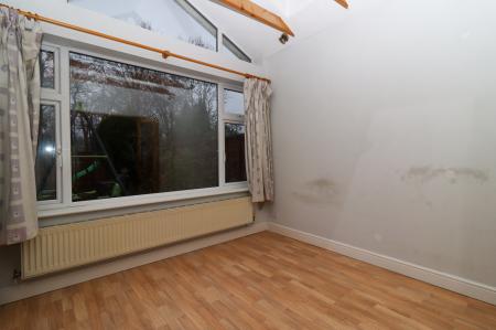 4 bedroom Detached house to let in Wright Lane, Oadby, LE2